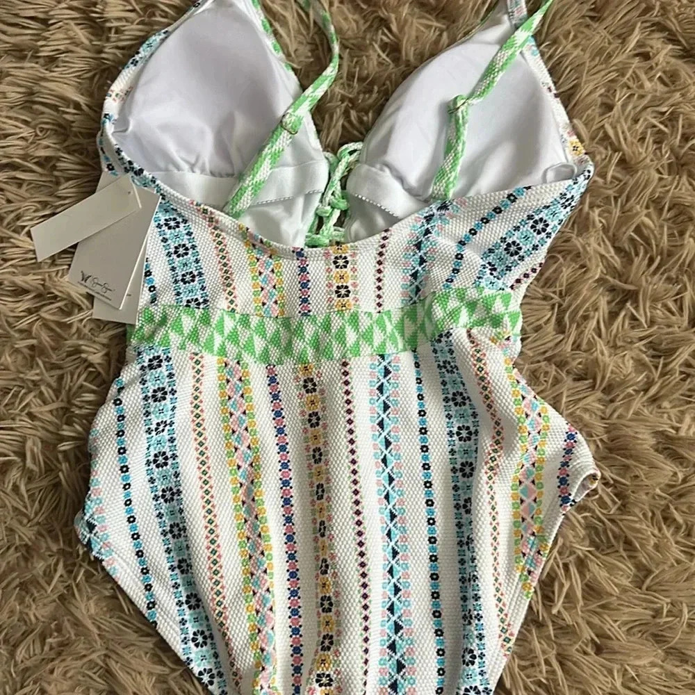 NWT 1 piece Swimsuit - Picture 4 of 6